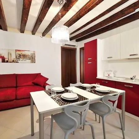 Le Maschere Hotel 3*